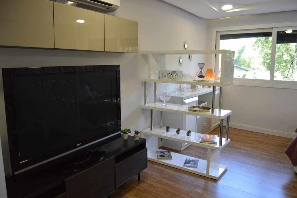 Apartamento Lirio De Agua Granada Centro Appartement Buitenkant foto